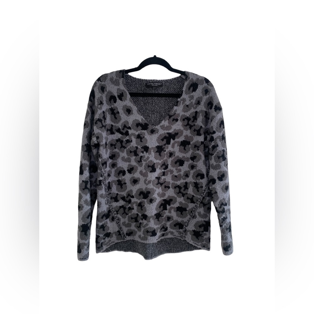 Central Park Women’s Pullover V-neck Sweater